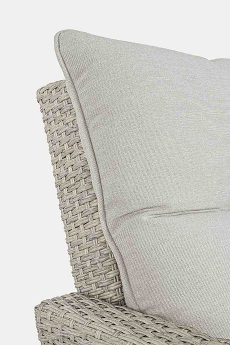 Conjunto Ariel sofá + 2 sillones + 2 taburetes + mesa