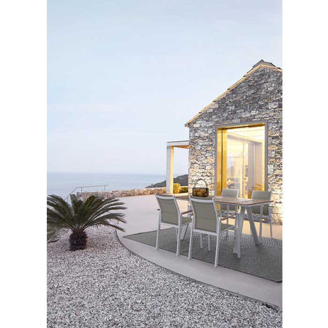 Silla con brazos Kubik blanco