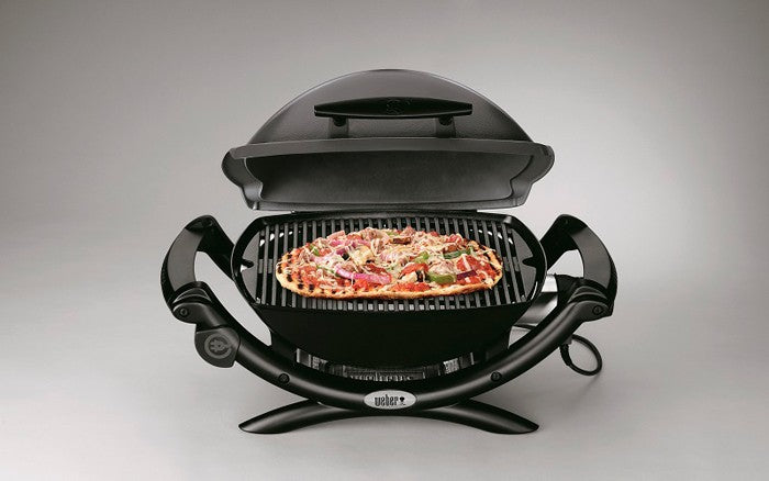 Barbacoa Weber® Q1400 Dark grey con mesas y soporte