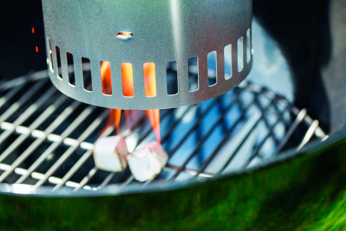 Set chimenea + 2 Kg briquetas + 3 pastillas de encendido