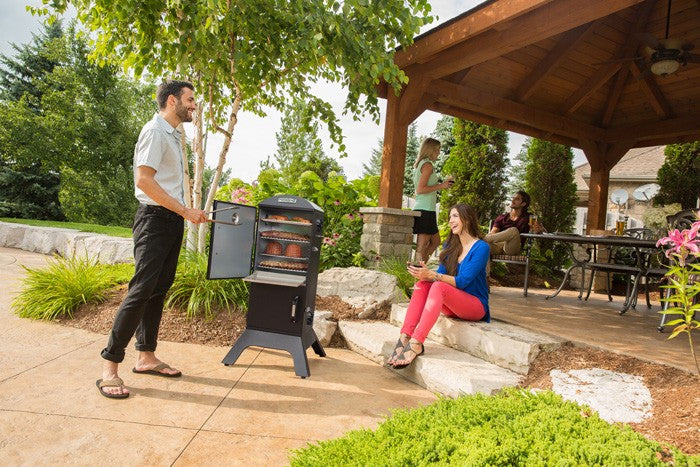 Ahumador Broil King Vertical Charcoal Smoker