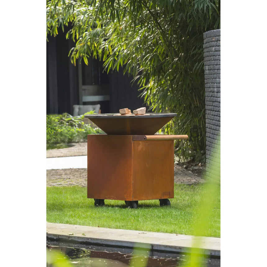 Barbacoa de leña OFYR Classic Corten 100 PRO