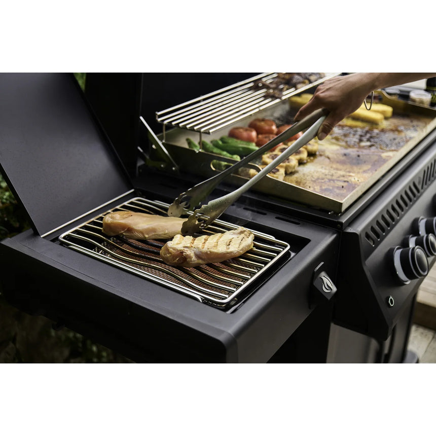 Plancha de gas Napoleon Phantom Rogue Pro 30 Sizzle Zone