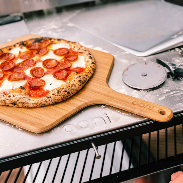 Pala para pizza de bambú Ooni 35 cm