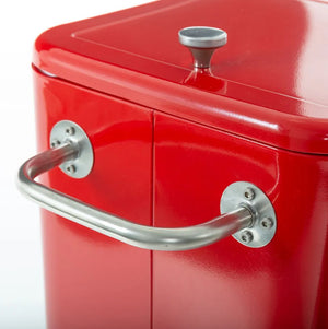 Nevera vintage con ruedas metal rojo
