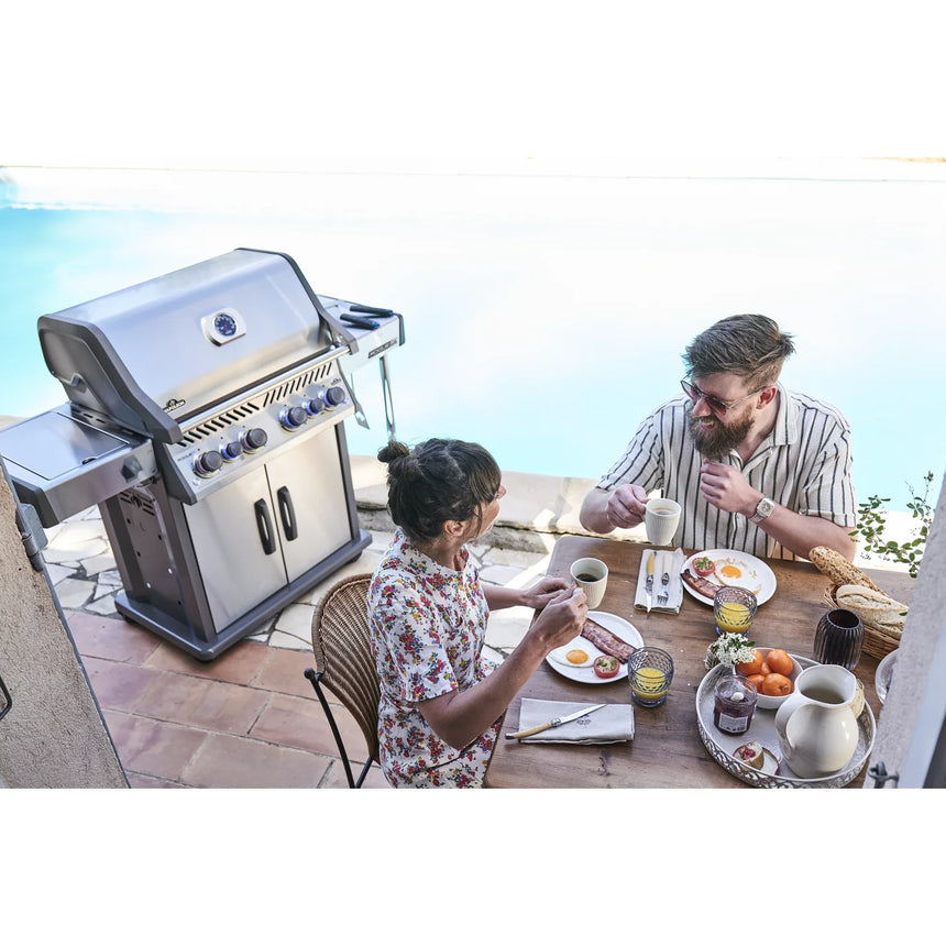 Barbacoa de gas Napoleon Rogue PRO-S 525