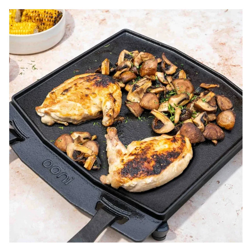 Plancha reversible de hierro fundido Ooni Dual-Sided Grizzler Plate